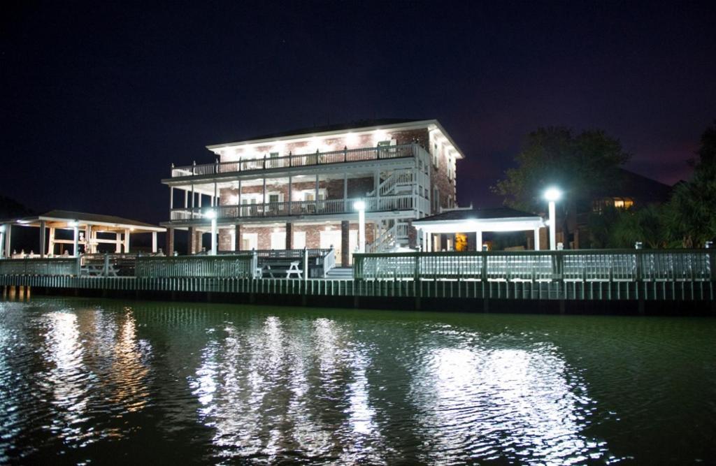 Waterfront With Deck 23 Mi To French Quarter! Villa New Orleans