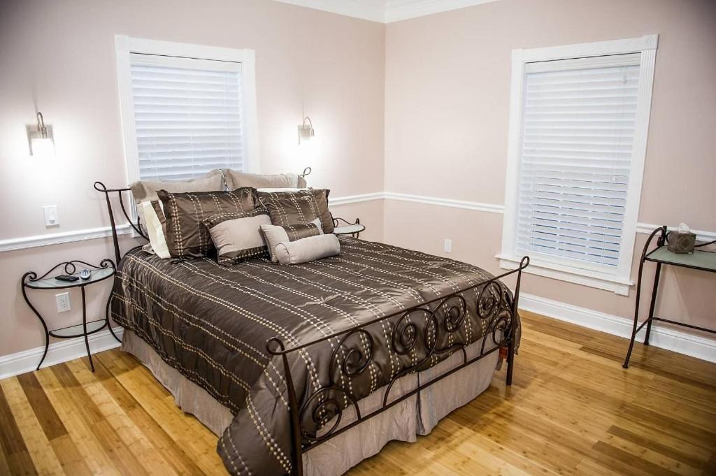 Waterfront With Deck 23 Mi To French Quarter! *