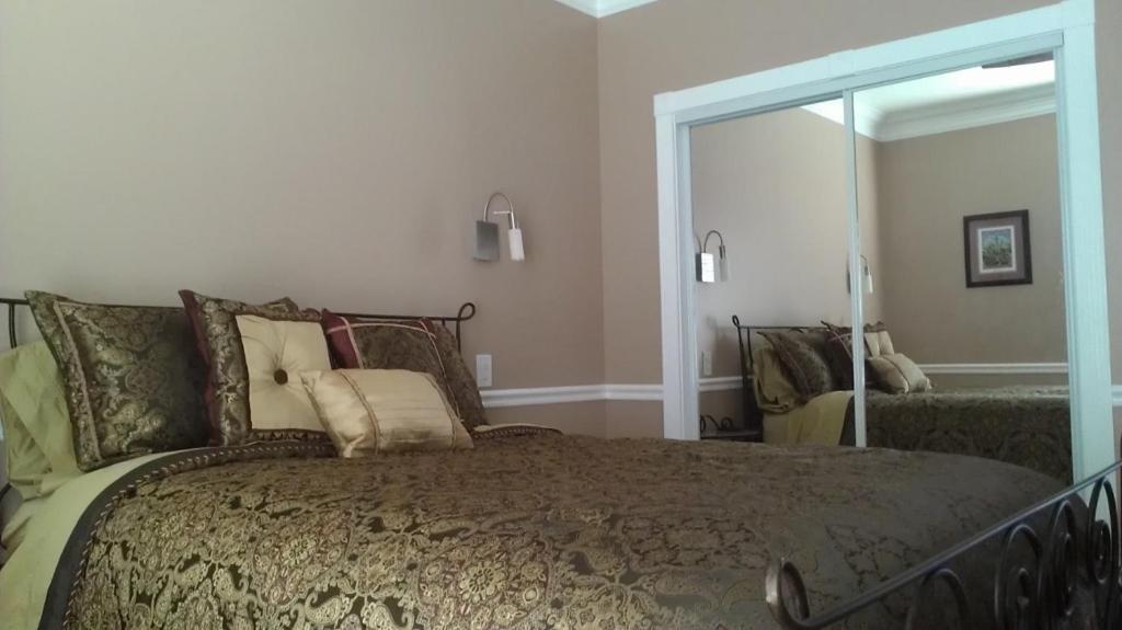 Waterfront With Deck 23 Mi To French Quarter! Villa *